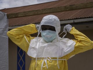 Uitbraak ebola in Congo dreigt grootste ooit te worden; vaccin bestaat niet