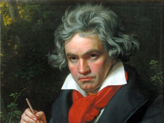 Op het Flevopark in Amsterdam hardlopen mensen vandaag op… Beethoven