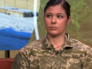 Nederlandse Khristina vecht aan front in Oekraïne: 'Je moet al je emoties uitschakelen'