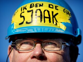 Lonen moeten 10 procent hoger: 'Vakbonden moeten veel feller zijn'