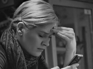 Jongeren steeds ongelukkiger: 'Sociale media hebben een enorme invloed'