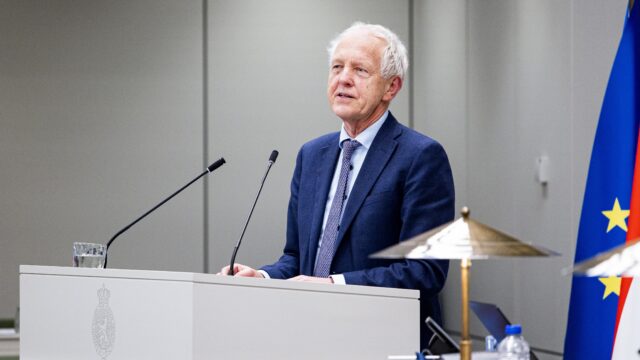Eerste Kamerlid van onbekende partij OPNL had cruciale stem tegen asielwet: 'Jetten belde me'
