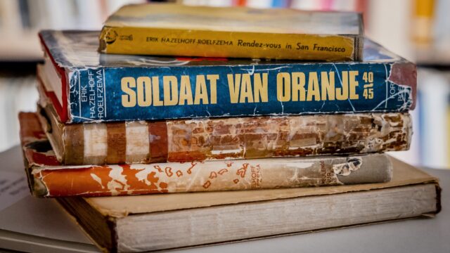 Historicus Wim Berkelaar over Soldaat van Oranje Erik Hazelhoff Roelfzema: 'Zet een bijsluiter bij deze oude held'