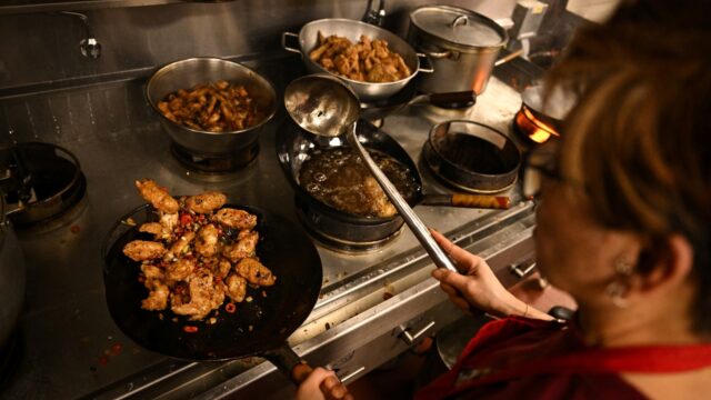 Chinese restaurants staan onder druk: steeds minder Aziatische koks in Nederland