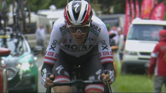 Tour de France: Konrad soleert naar winst in etappe 16, eerbetoon voor Fabio Casartelli