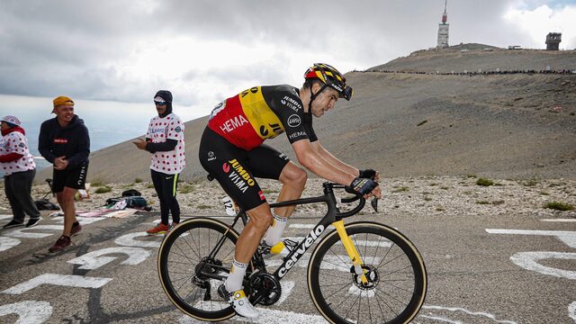 Tour: Wout van Aert kan alles, zelfs twee keer de Mont Ventoux over