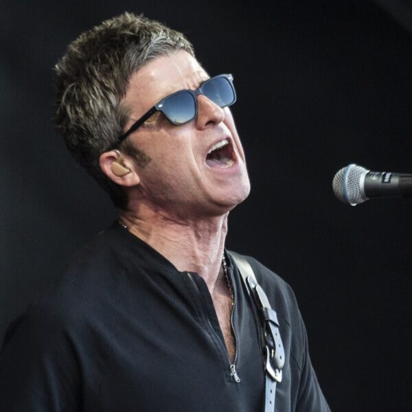 Noel Gallagher deelt nieuwe demo In A Little While