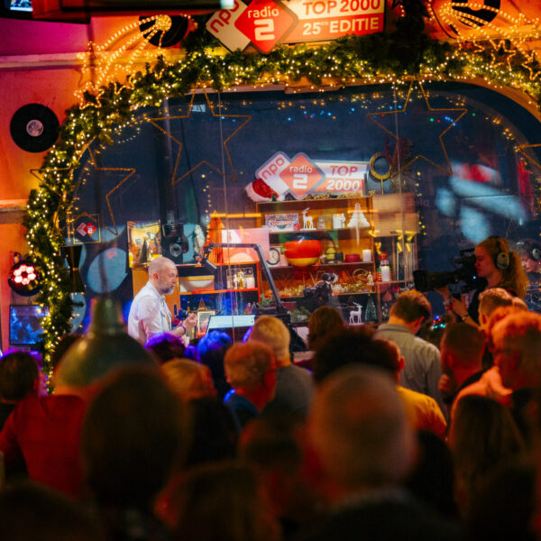 Koop vanaf 13 december kaarten voor het Top 2000 Café