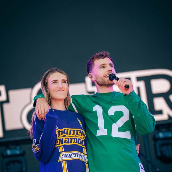 Luister hier naar het nieuwe nummer van Suzan & Freek: Niemand