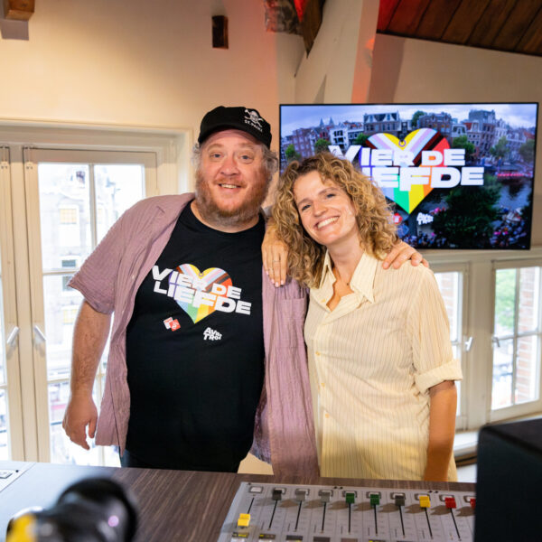 Vier de Liefde: luister hier de interviews terug