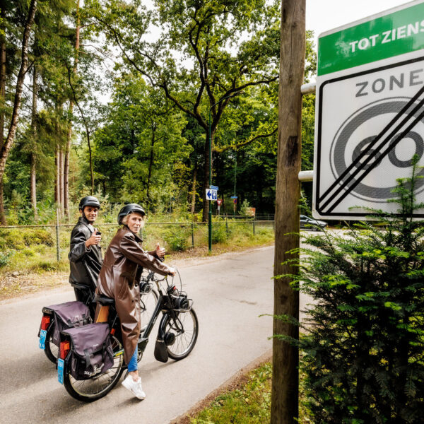 Mieke wenst een solexrit om haar schoonmoeder een hart onder de riem te steken