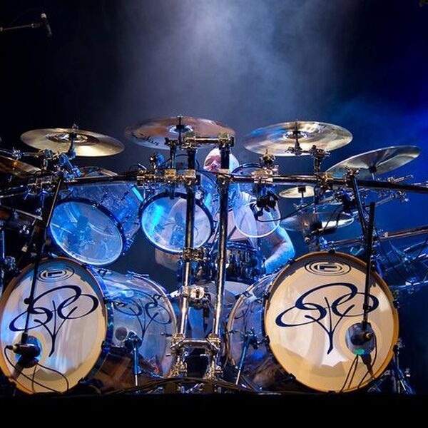Limp Bizkit-drummer John Otto begon als jazzdrummer