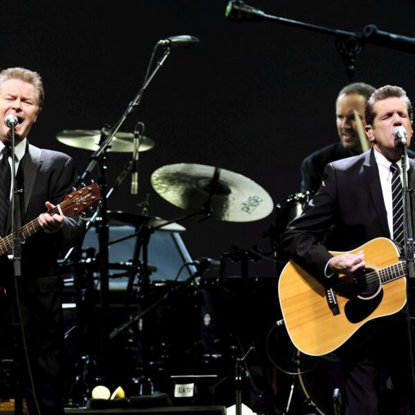 Eagles slaan een nieuwe weg in met One Of These Nights
