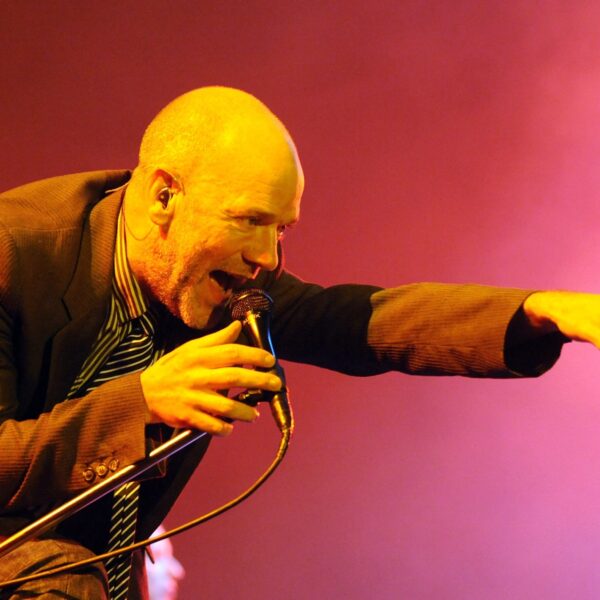 R.E.M's Nightswimming is nostalgie naar nachtelijk naaktzwemmen