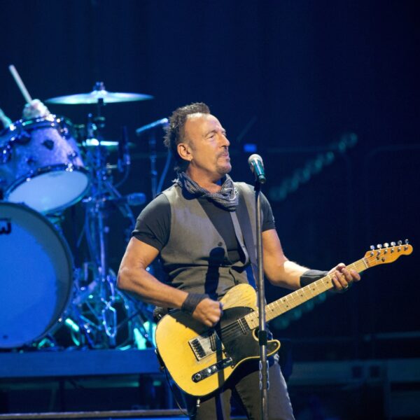 Met Streets Of Philadelphia legt Bruce Springsteen de tragiek van aids vast
