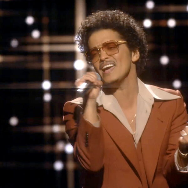 Bruno Mars kondigt eerste plaat in 10 jaar aan