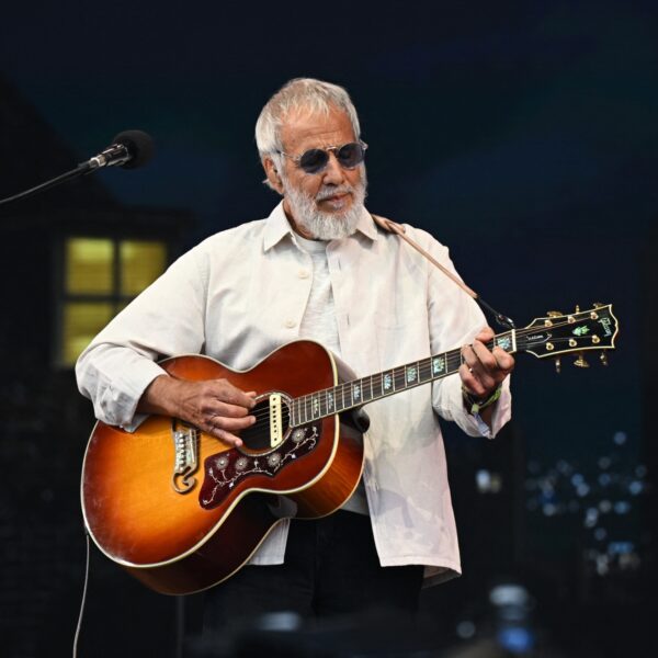 Yusuf / Cat Stevens schrijft Father And Son over de laatste Russische tsaren