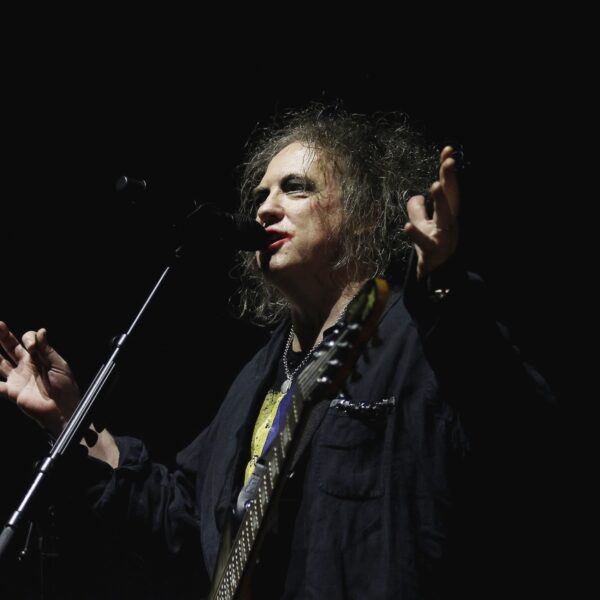 Luister hier naar de nieuwe single van The Cure