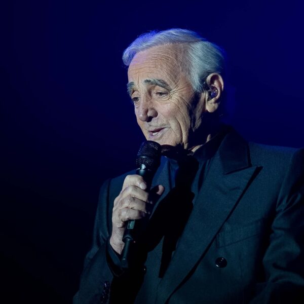 Charles Aznavour betovert publiek met liveversie La Bohème in 1994