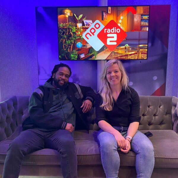 Glen Faria over overleden broer: 'Ik praat nog steeds met hem'