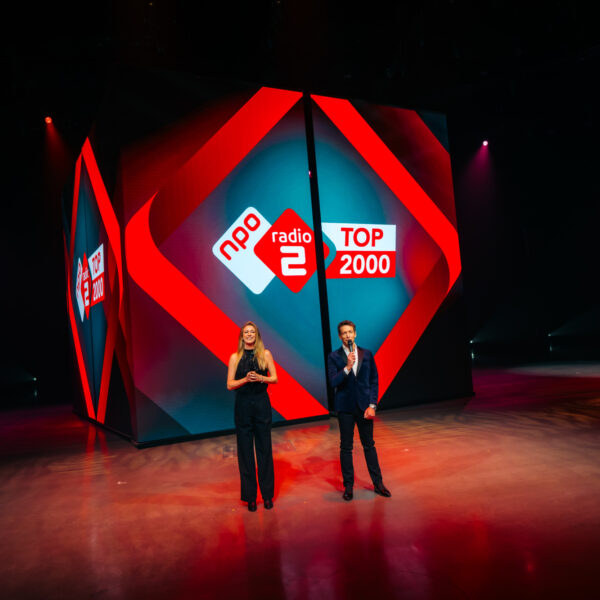 Kijk terug: de Openingsshow van de NPO Radio 2 Top 2000 van 2025