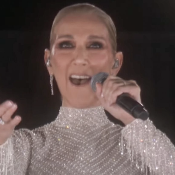 Bekijk hier het ontroerende optreden van Céline Dion tijdens de openingsceremonie van de Olympische Spelen