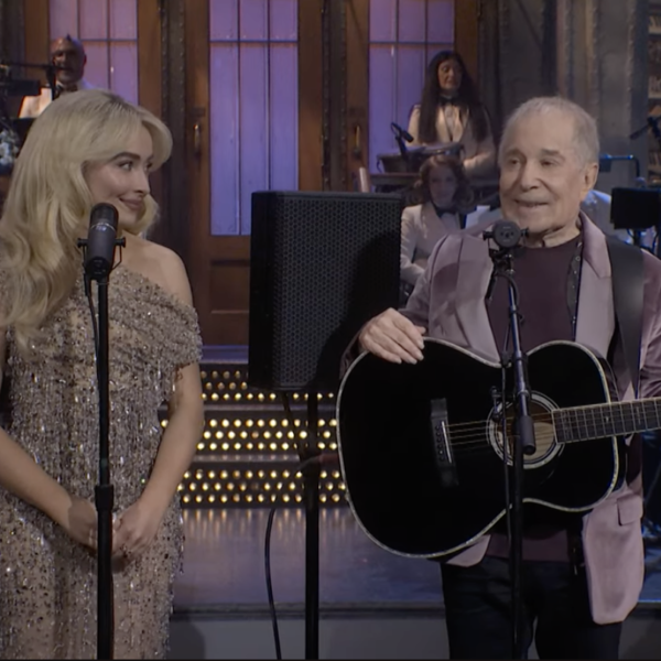 Paul Simon en Sabrina Carpenter overbruggen generaties bij SNL