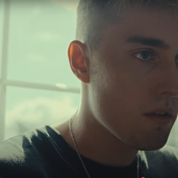 Sam Fender bouwt met People Watching door op succes