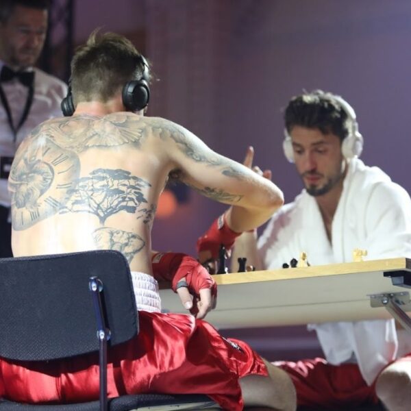 Schaakboksen: 'Na de eerste schaakronde moet je jezelf agressief maken om te kunnen boksen'