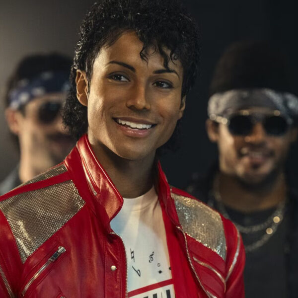 Neefje van Michael Jackson vertaalt zijn verhaal naar het witte doek in Michael