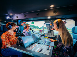 Annemieke en Bart spraken KWF wijkhoofden Charlotte en Eveline