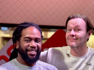 Glen Faria hint op televisieprogramma met Flinke Namen