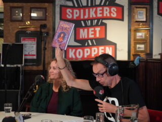 “Tien jaar is lang genoeg om op een man te wachten”, zelfs op Houdini