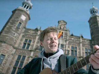 Lex Uiting over Nao 't Zuuje: 'Raakt de kern van wie ik ben'