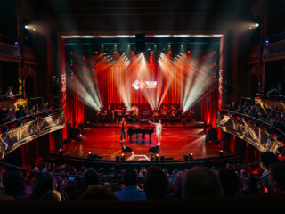 Kijk hier de optredens terug in de Openingsshow Top 2000