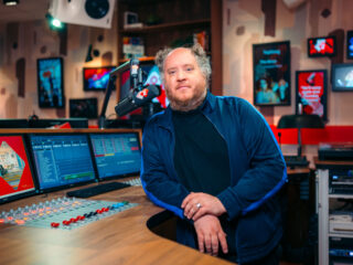 Tim Op het Broek met nieuw avondprogramma op NPO Radio 2