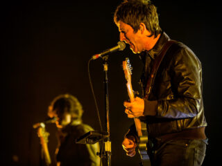 Zo zou Don't Look Back In Anger van Oasis in de '80s geklonken hebben