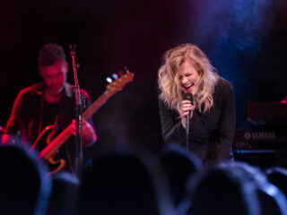 Ilse DeLange breekt door met World Of Hurt