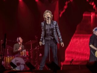 30 platenzaken vieren vannacht de release van Hackney Diamonds