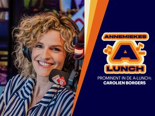 Carolien Borgers duikt in de geschiedenis van de Nederpop met nieuwe podcast