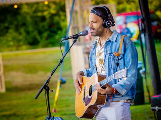 Alain Clark brengt ontroerende ode aan de muzikant