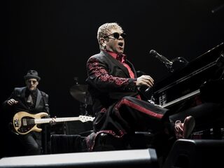 Beluister de nieuwe singles van Elton John & Stevie Wonder en Sting