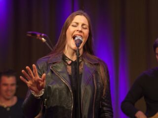 Artiesten-update: Mick Jagger duikt de studio in en Floor Jansen sluit haar tour af