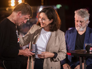 Huub van der Lubbe in tranen door onderscheiding Andreaspenning