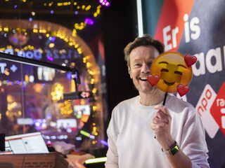 Deze luisteraars genieten samen van de NPO Radio 2 Top 2000