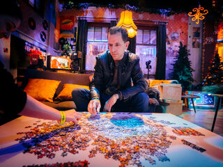 Bart maakt Top 2000 puzzel tijdens Tubular Bells