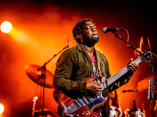 NPO 2 extra zendt optredens Gregory Porter en Michael Kiwanuka uit