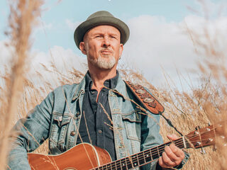 Americana-zanger Eric Devries te gast bij Simone's Songlines