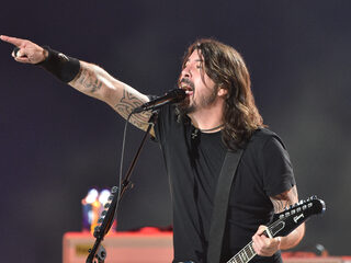 Foo Fighters brengen horrorcomedy Studio 666 uit