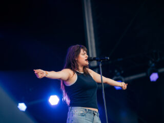 Aanstormend talent Bente wint Zilveren Notekraker: 'Zo vet'